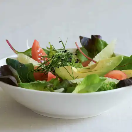 food_avocado-tomaten-salat