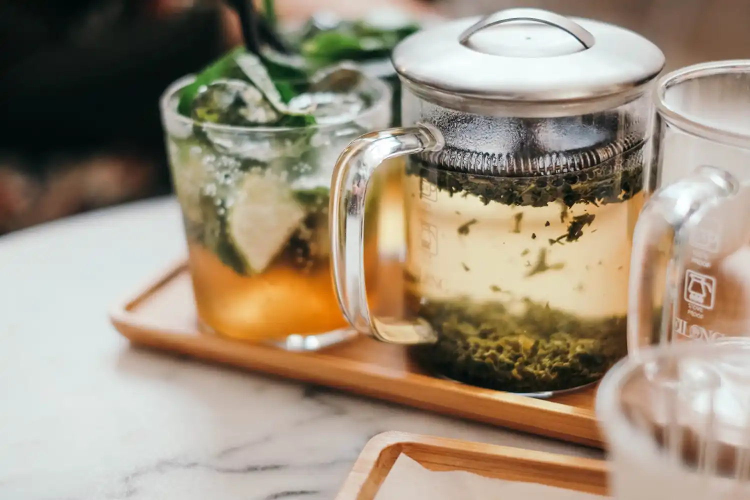 DETOX JE O ČIŠTĚNÍ, NIKOLI O HUBNUTÍ DETOX JE O ČIŠTĚNÍ, NIKOLI O HUBNUTÍ